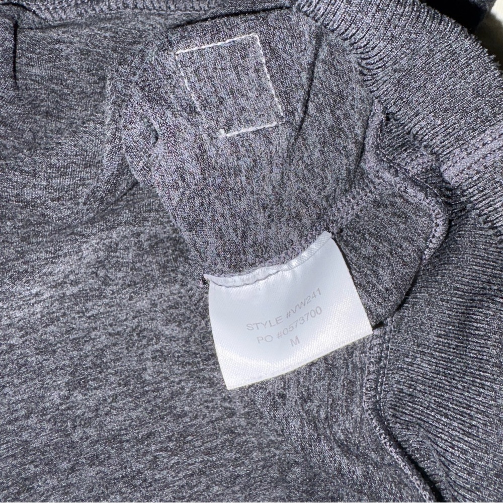 VUORI Long Sleeve Halo Crew Top VW241 Dark Gray Heather Logo - Picture 7 of 11